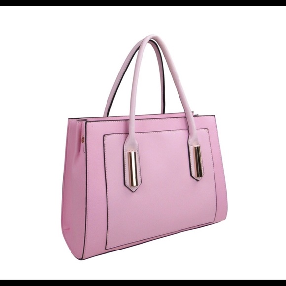 PINK PURSE 💗💗 - Picture 2 of 6